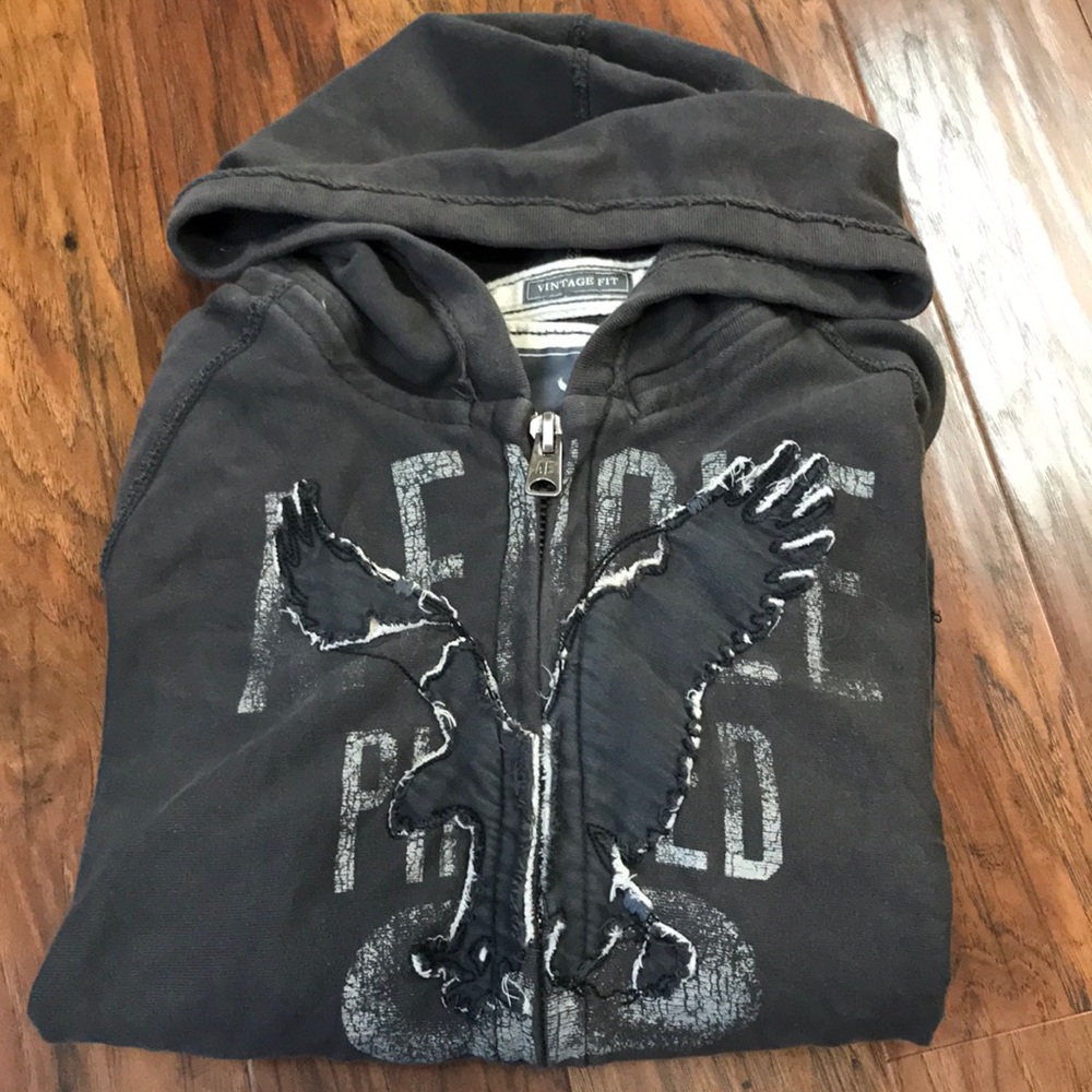 American Eagle sweatshirt